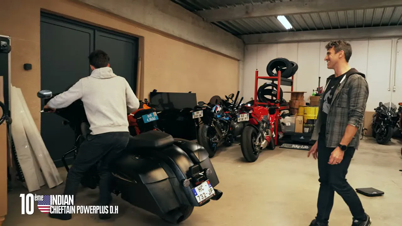 21 motos, 1000 mètres départ arrêté, 1 gagnante - 18