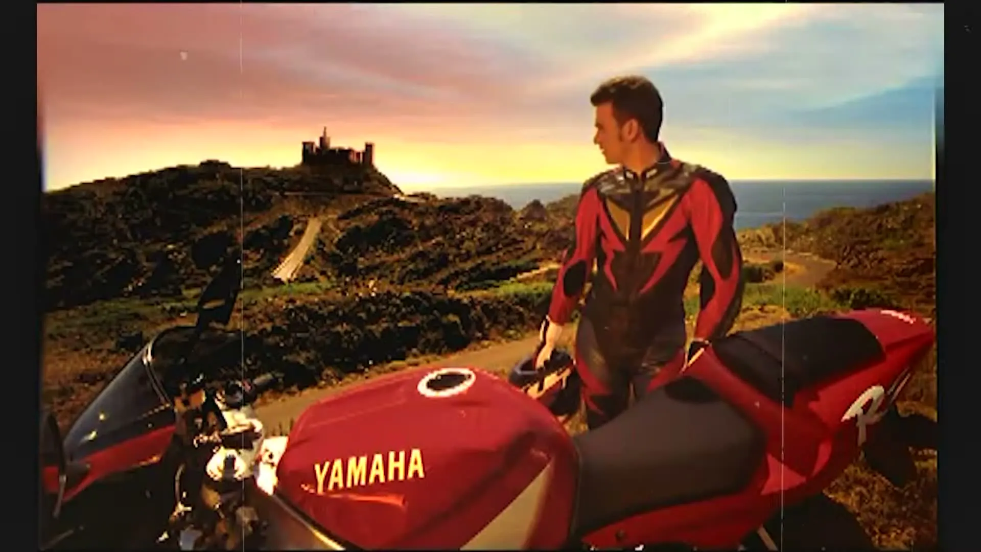 340 KM H dans l'affaire HAYABUSA, c'était lui ! - 10