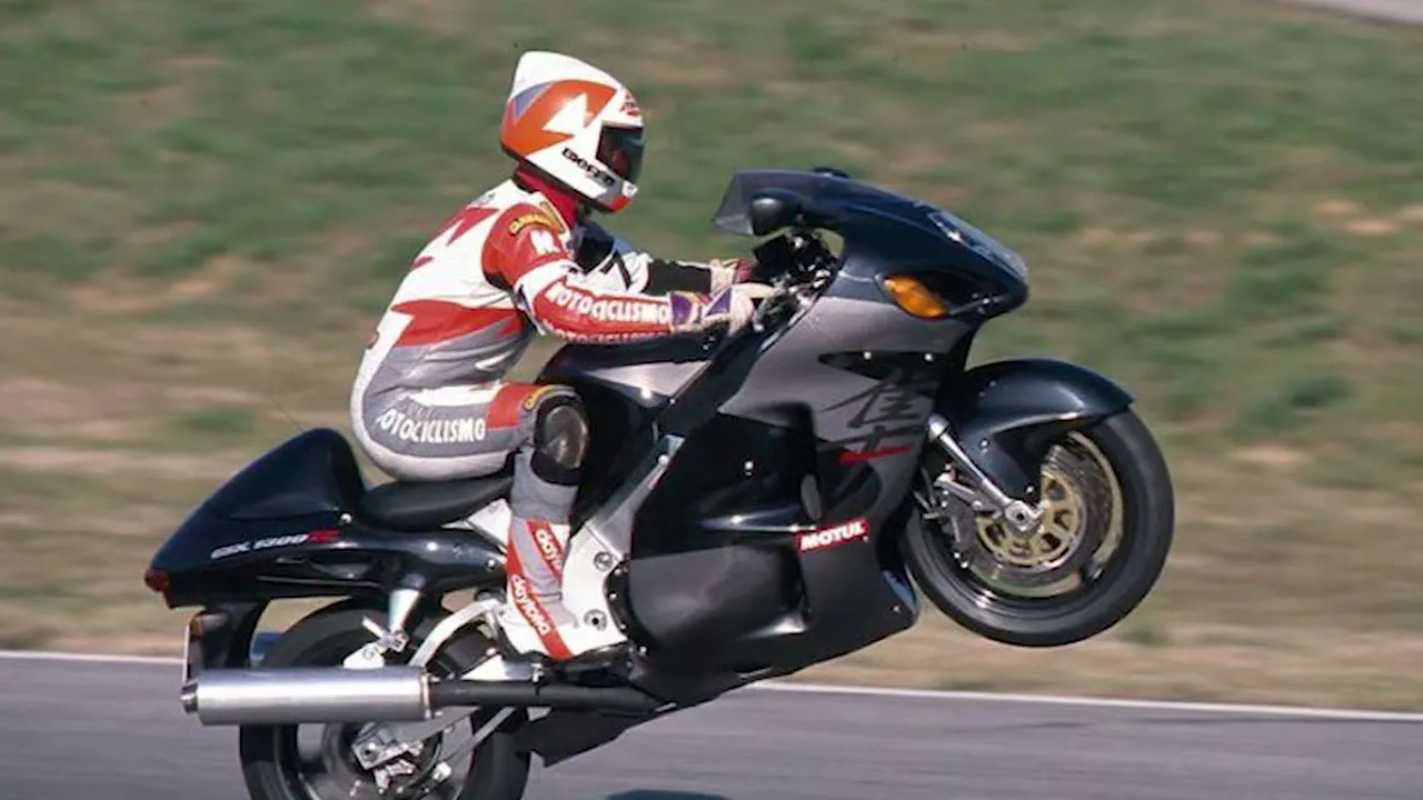 340 KM H dans l'affaire HAYABUSA, c'était lui ! - 24