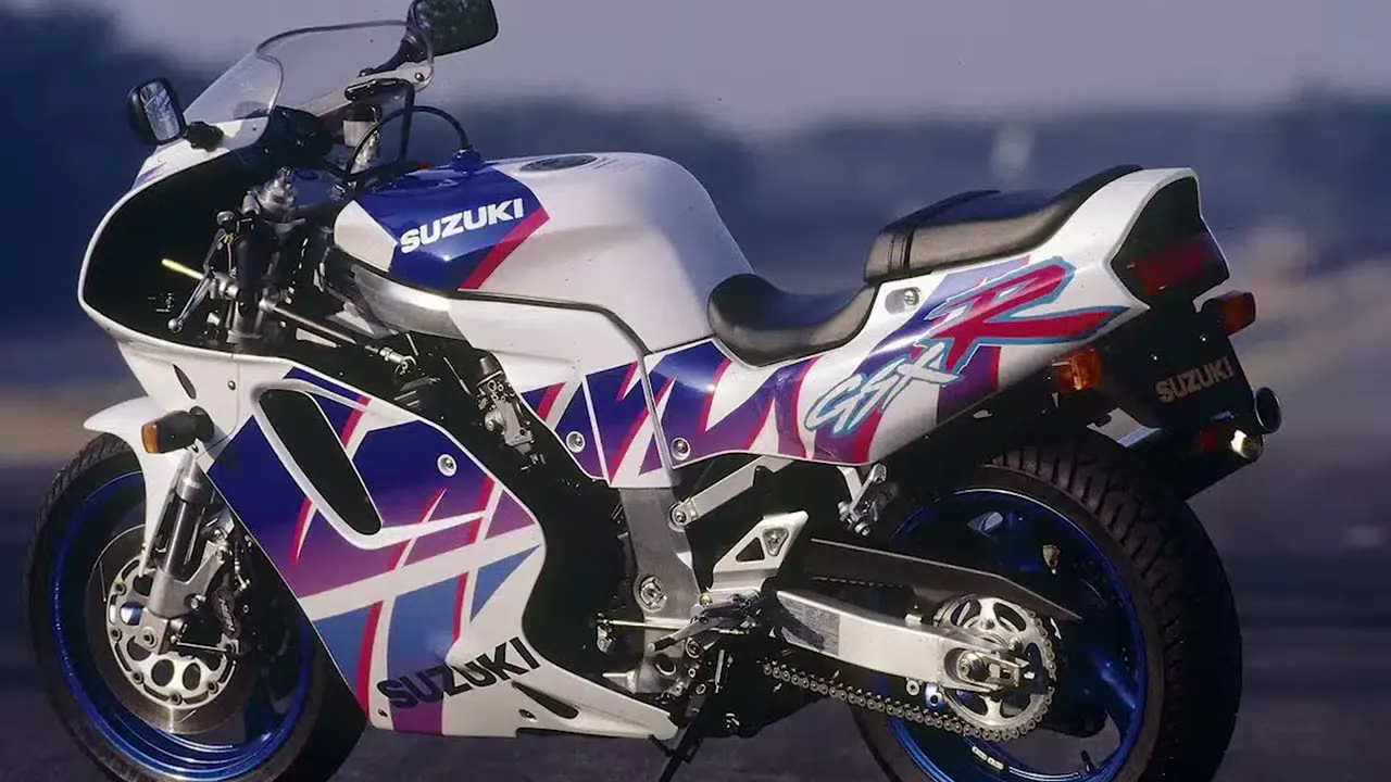 340 KM H dans l'affaire HAYABUSA, c'était lui ! - 25