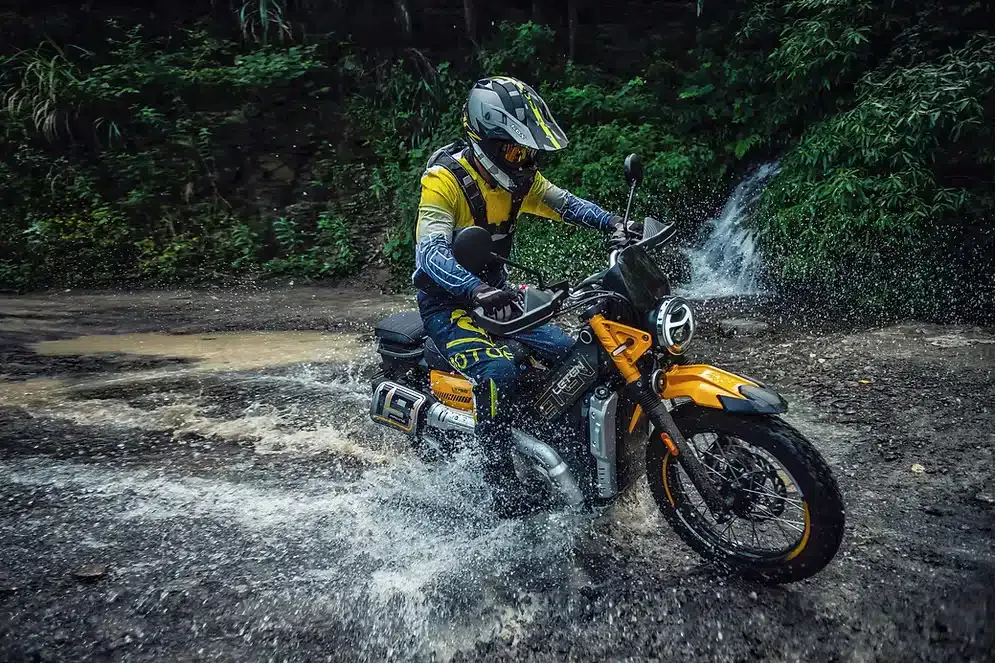 AJS Leten LT 190, une moto utilitaire tout terrain craquante à 4000€ - 02