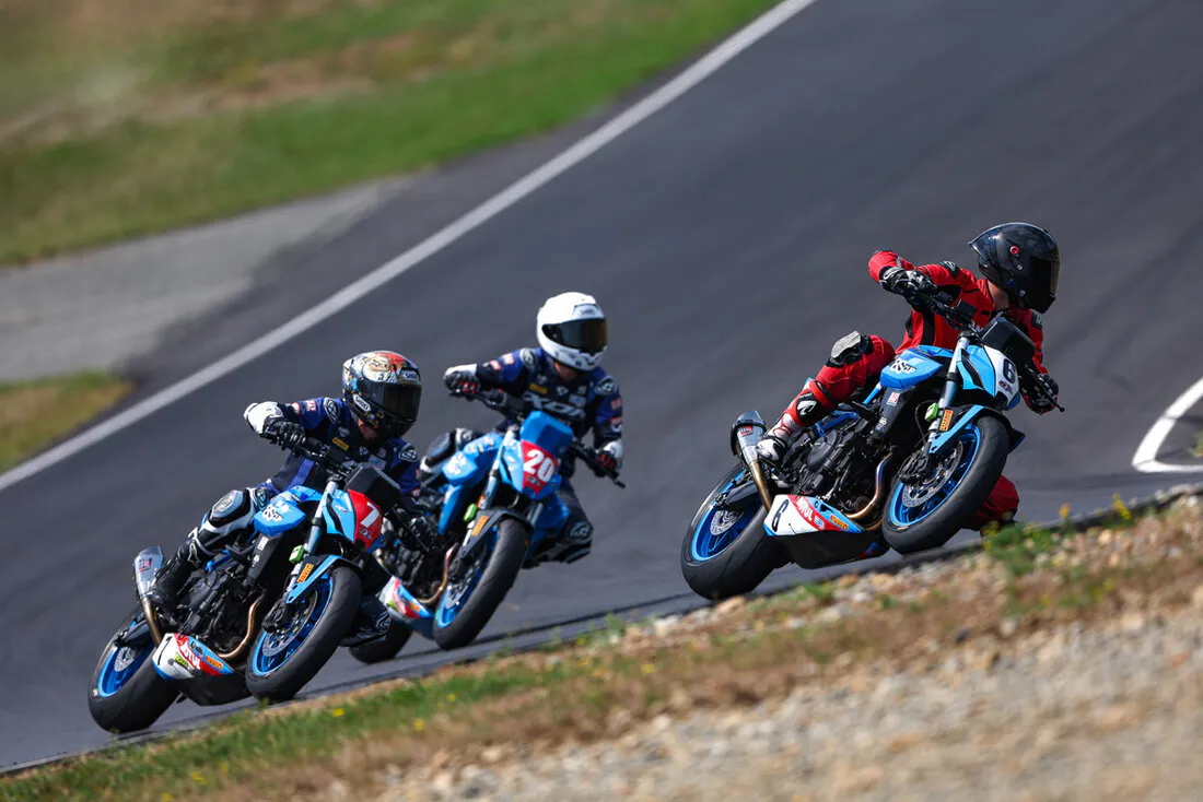 Devenir pilote de course en Suzuki GSX-8S Cup - 03