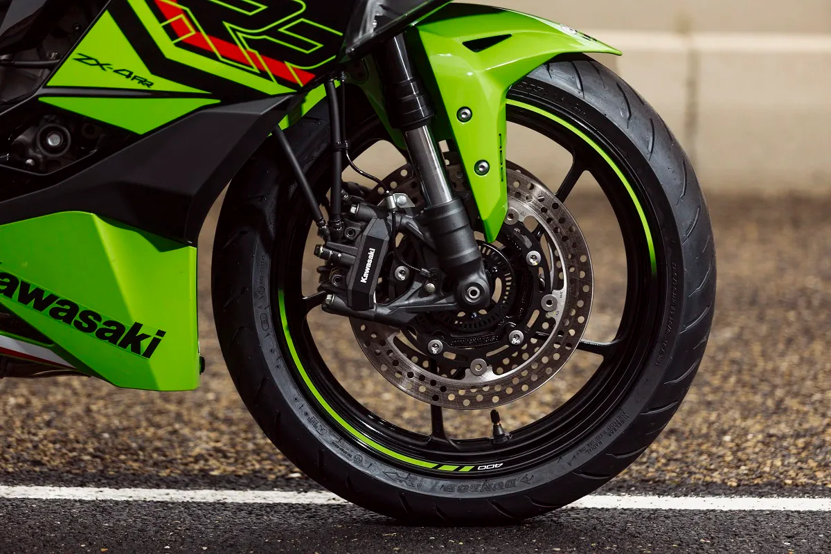 Essai Kawasaki ZX-4RR fais moi hurler… - 08