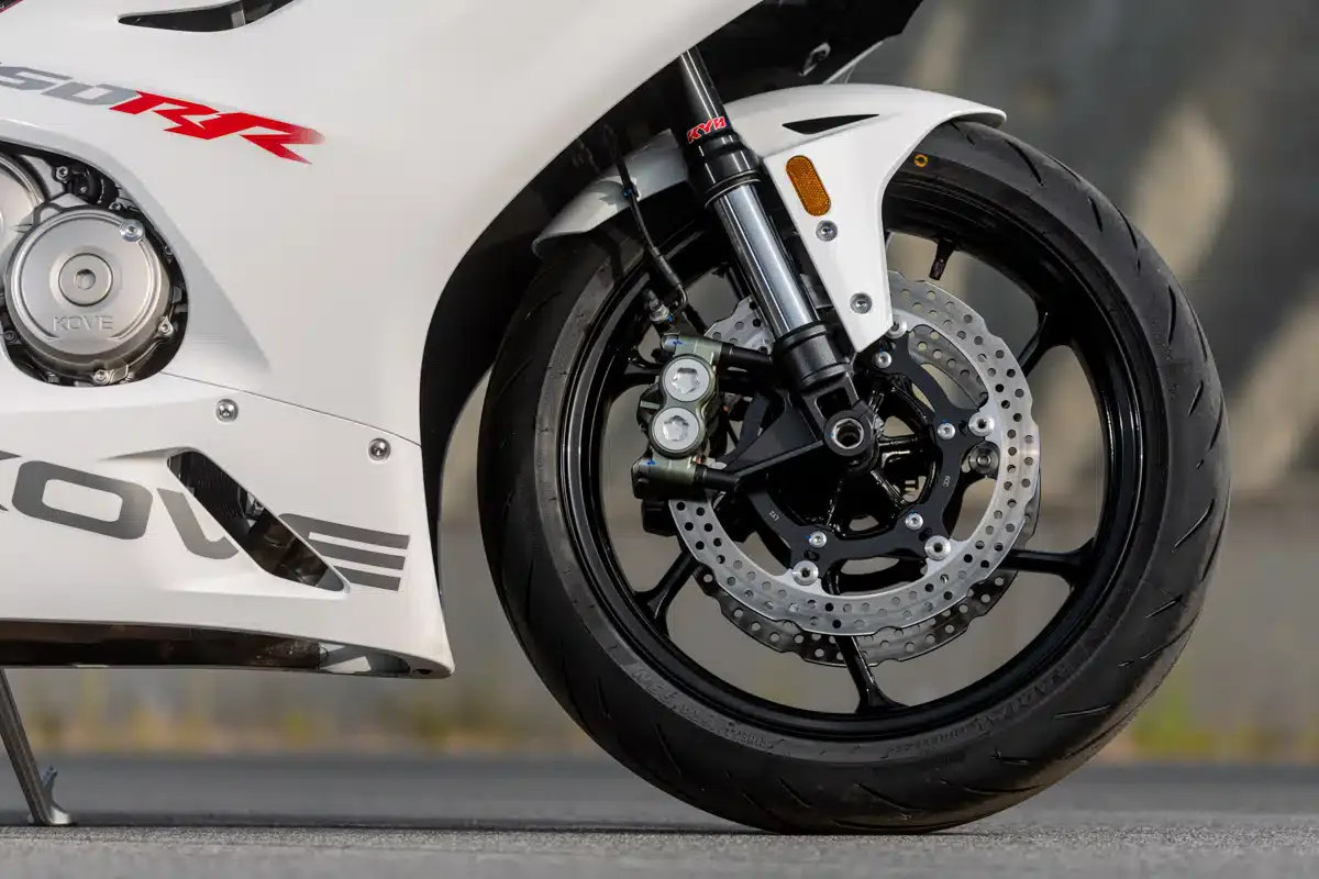Essai Kove 450RR mini 4 pattes rugissant pour pilote bouillant - 10