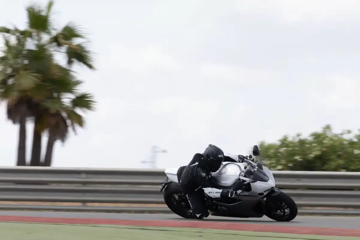 Essai Norton Manx R 100% nouvelle, 100% sensationnelle - 21