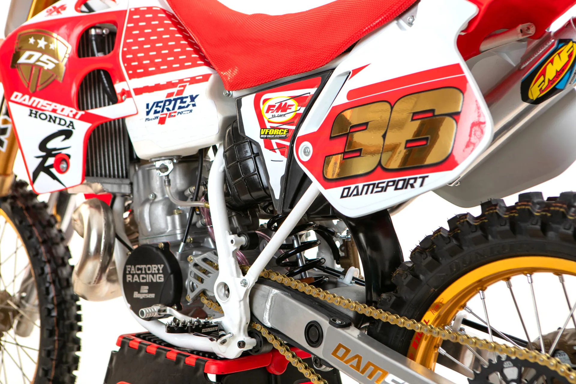 Honda CR 500, restauration complète d’une légende du deux-temps - 03