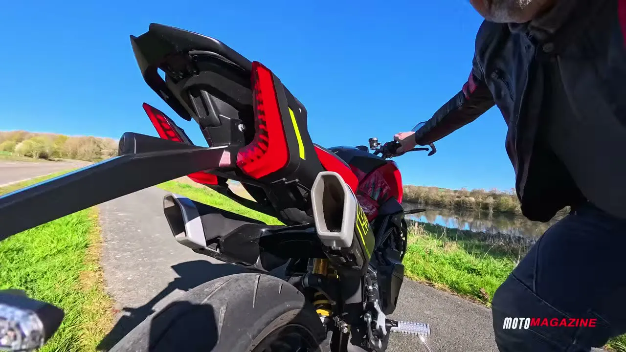 QJMOTOR SRK 921, le roadster qui pourrait change la donne - 04