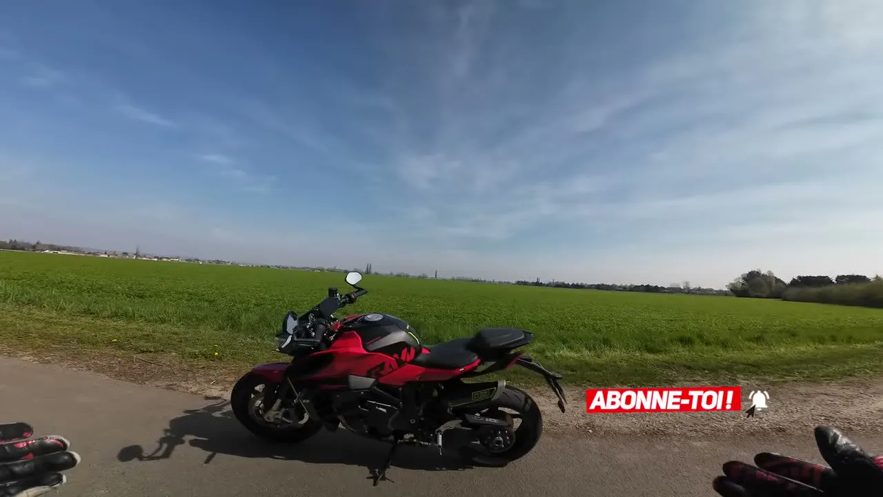 QJMOTOR SRK 921, test de la brutale - 02