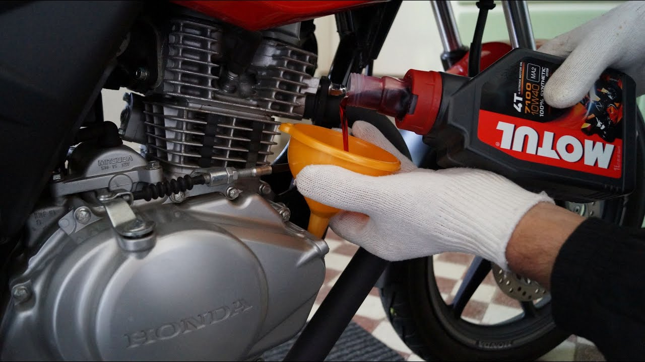 Révision complète de sa moto après un arrêt prolongé, guide en 5 étapes - 05