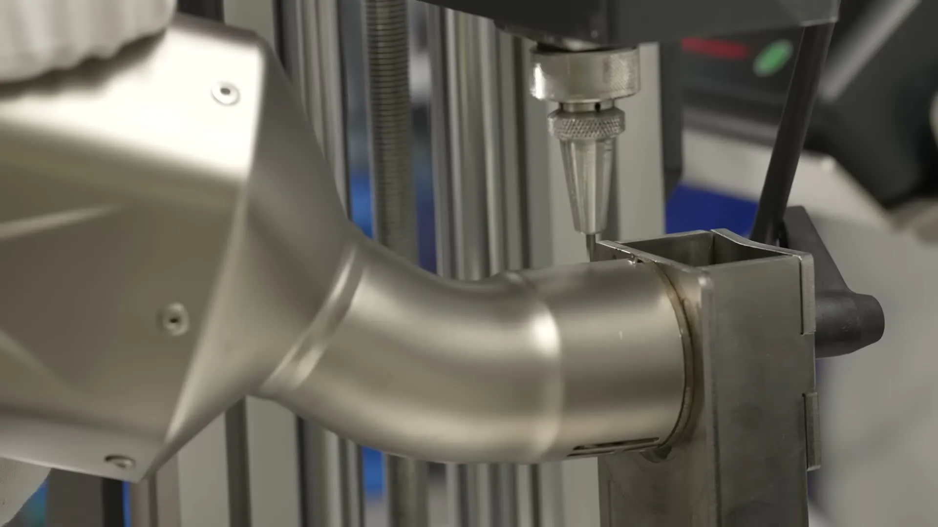Visite de l’usine Akrapovic pour la fabrication des pots en titane - 28