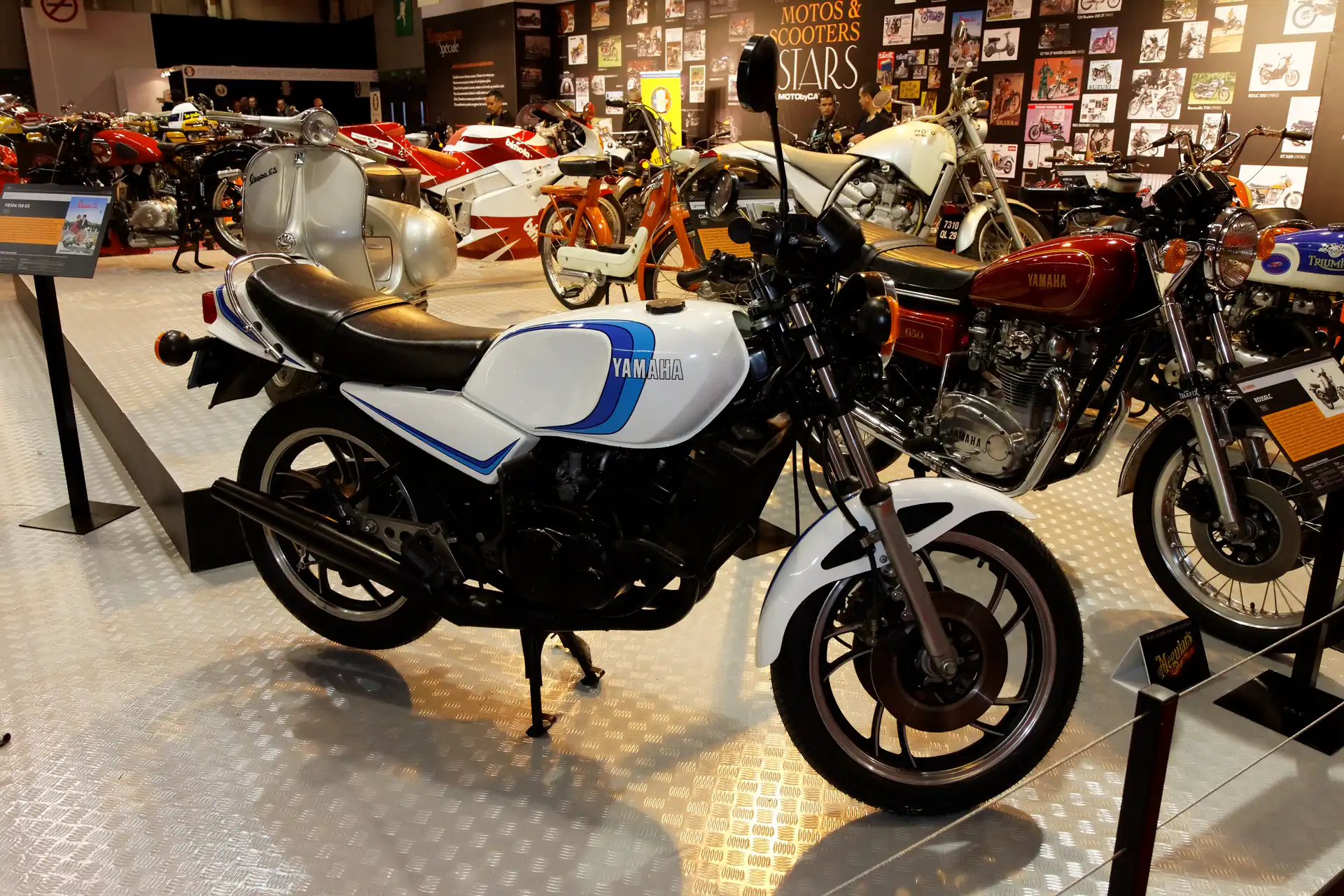 YAMAHA 350 RDLC - Naissance d'un mythe du 2 Temps - 01