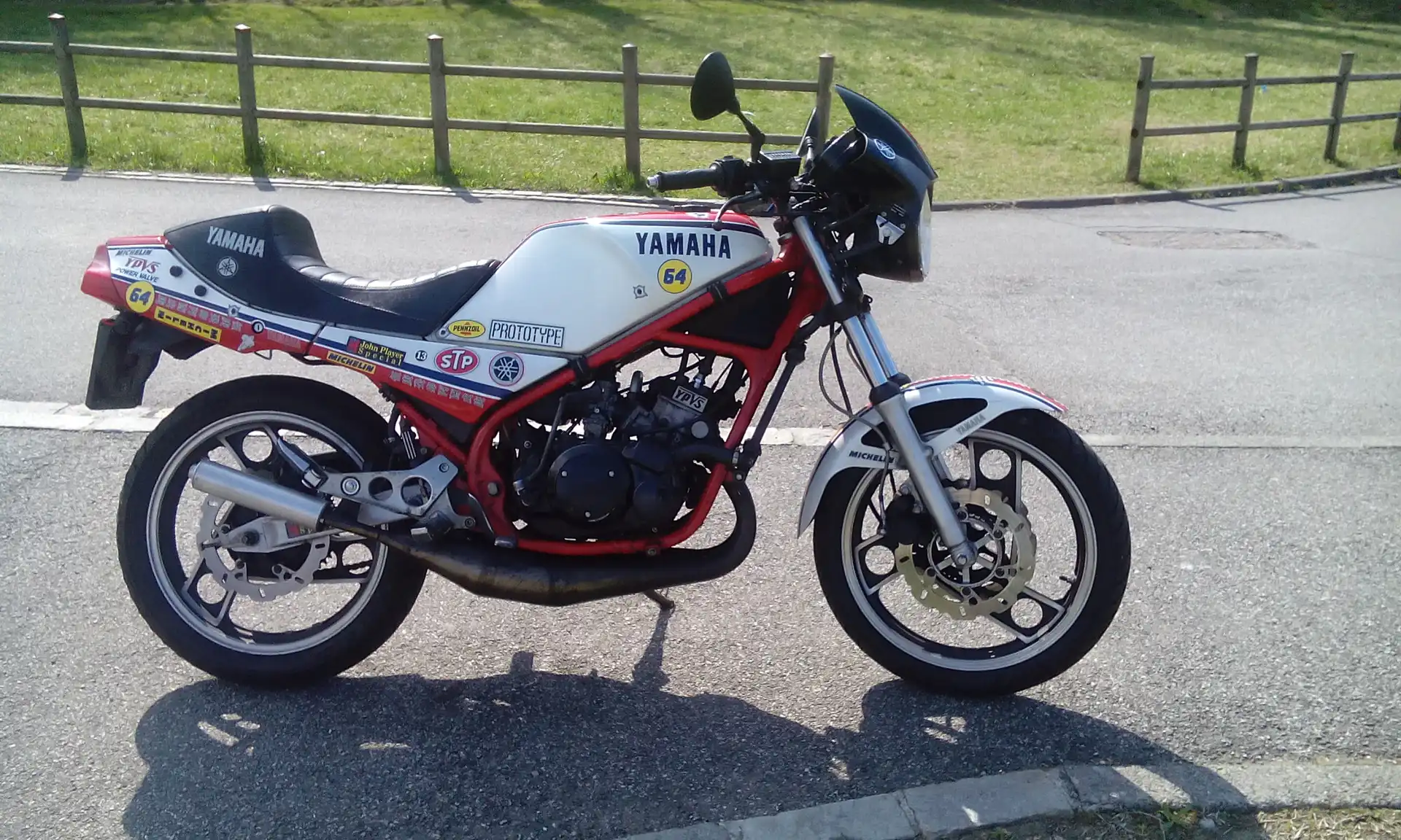 YAMAHA 350 RDLC - Naissance d'un mythe du 2 Temps - 08