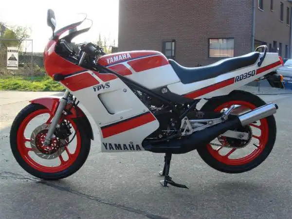 YAMAHA 350 RDLC - Naissance d'un mythe du 2 Temps - 15