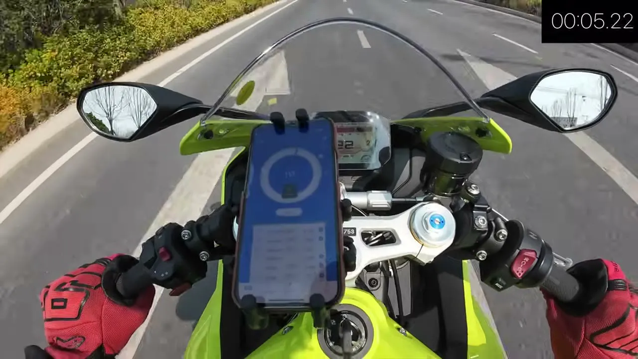 ZXJC 500RR vs 675SR-R, le duel aux accélérations - 12